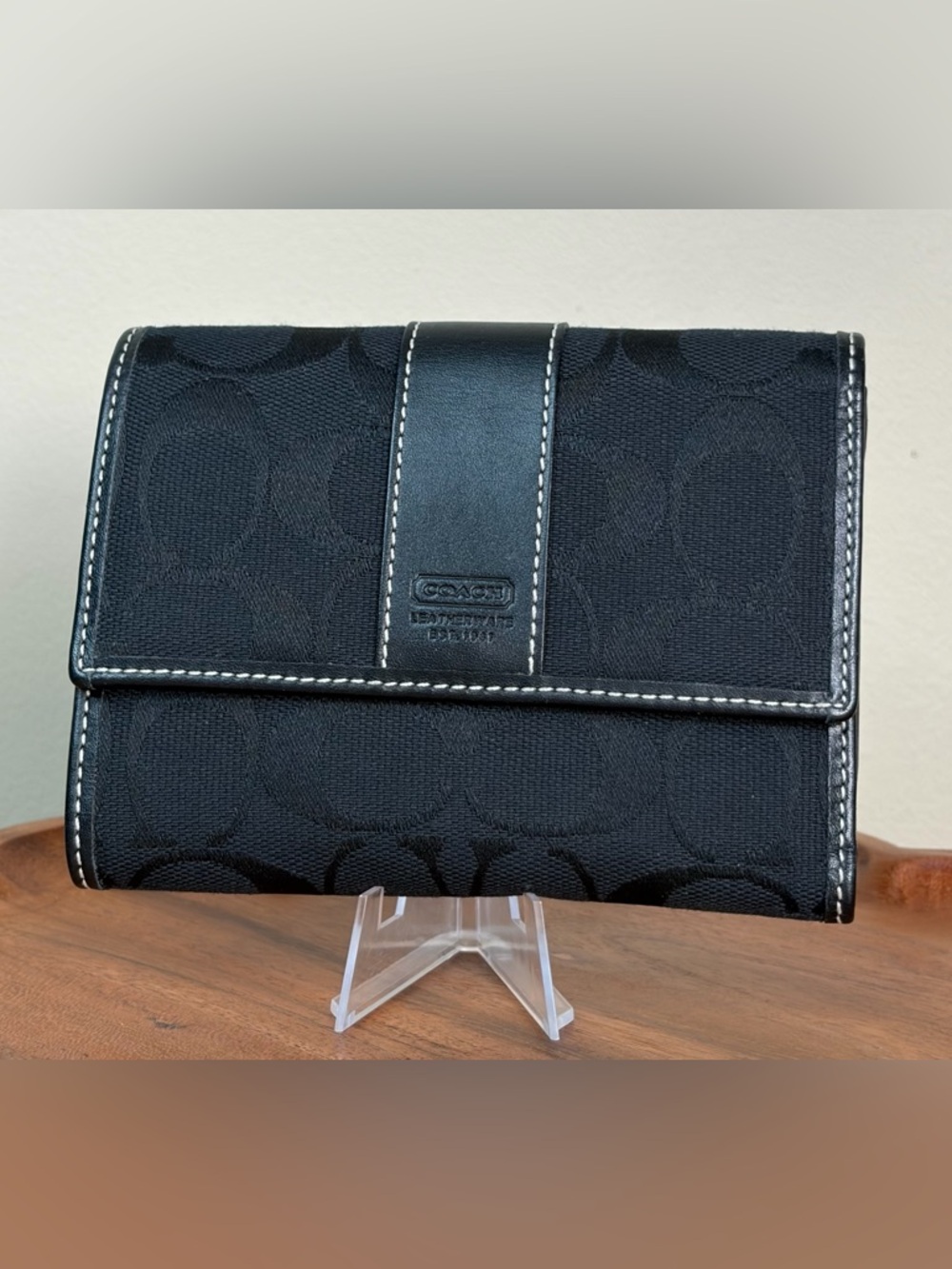 Vintage COACH Signature C Black Jacquard Leather Trifold Wallet Like New - Picture 4 of 16